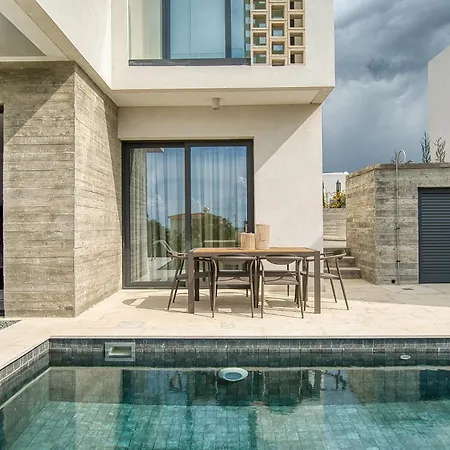 Villa Oasis 3 *
