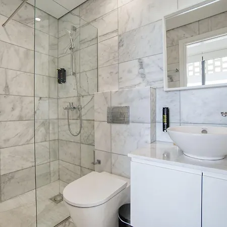 Oasis 3 Villa Klorakas