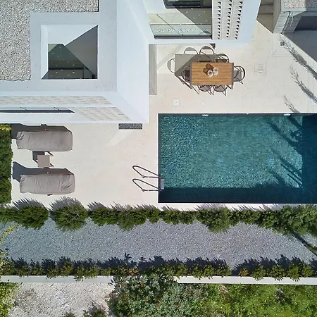 Villa Oasis 3 *